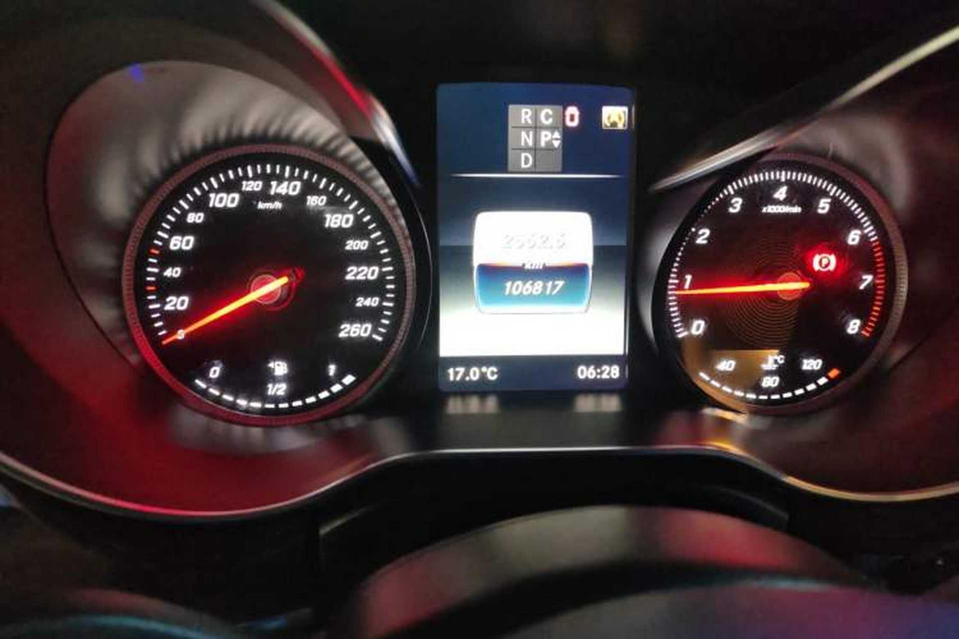 Used Mercedes-Benz V-Class  Instrument Cluster