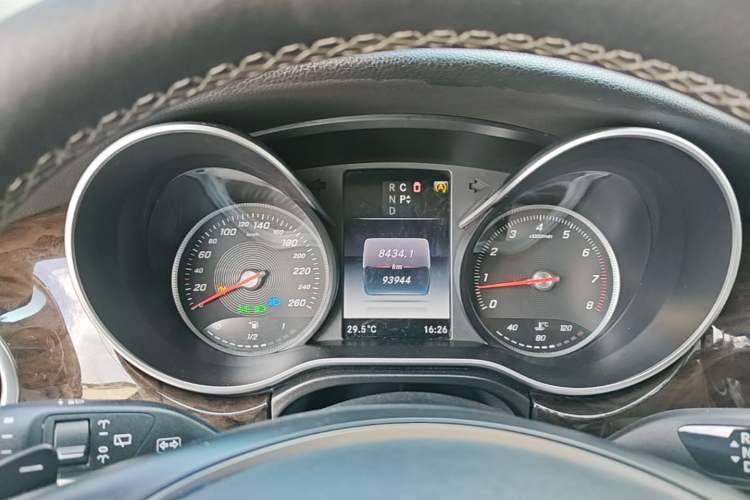 Used Mercedes-Benz V-Class 2018 V 260 L Prestige Extended Version China VI Instrument Cluster