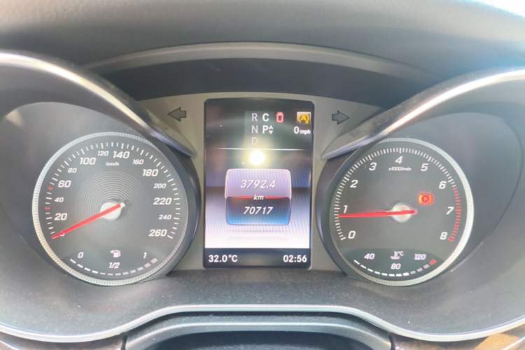 Used Mercedes-Benz V-Class 2018 V 260 L Prestige Extended Version China VI Instrument Cluster