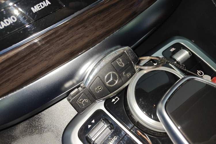 Used Mercedes-Benz V-Class 2018 V 260 Avantgarde Edition China VI Interior 1