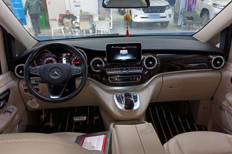 Used Mercedes-Benz V-Class 2018 V 260 Prestige Edition China VI Interior 2