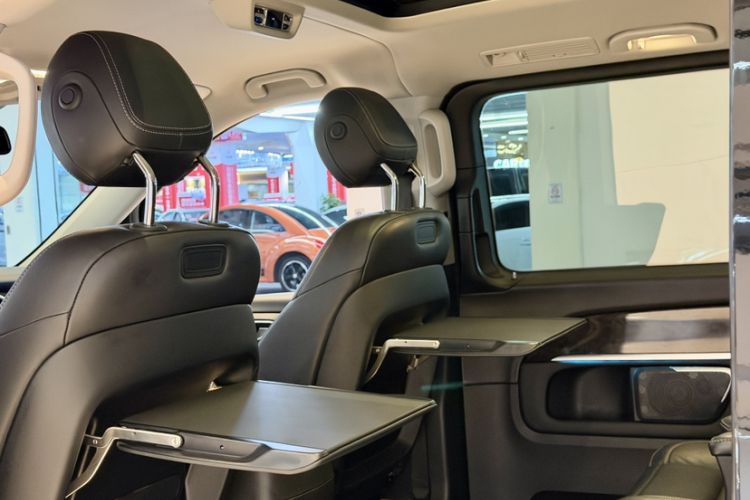 Used Mercedes-Benz V-Class 2018 V 260 Prestige Edition China VI Interior 3