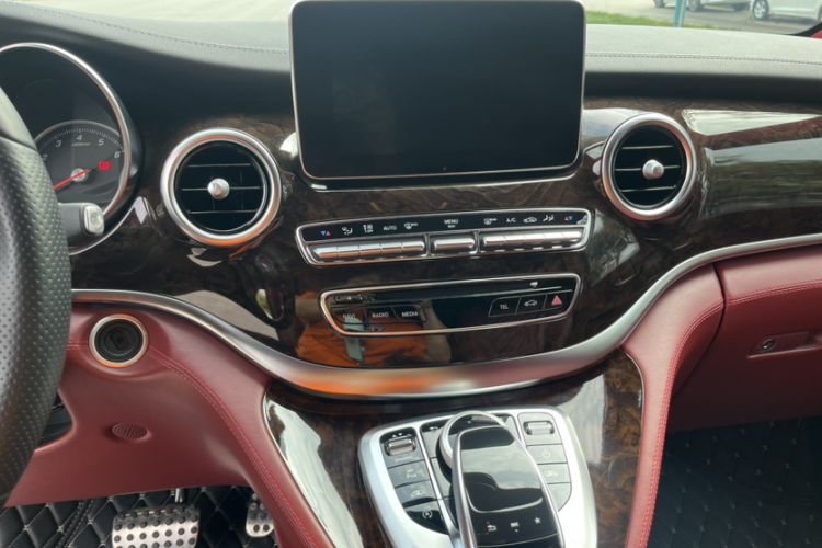 Used Mercedes-Benz V-Class 2018 V 260 L Prestige Extended Version China VI Interior 3