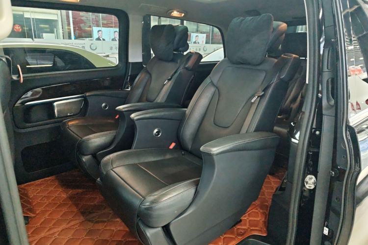 Used Mercedes-Benz V-Class 2018 V 260 L Prestige Extended Version China V Interior 4