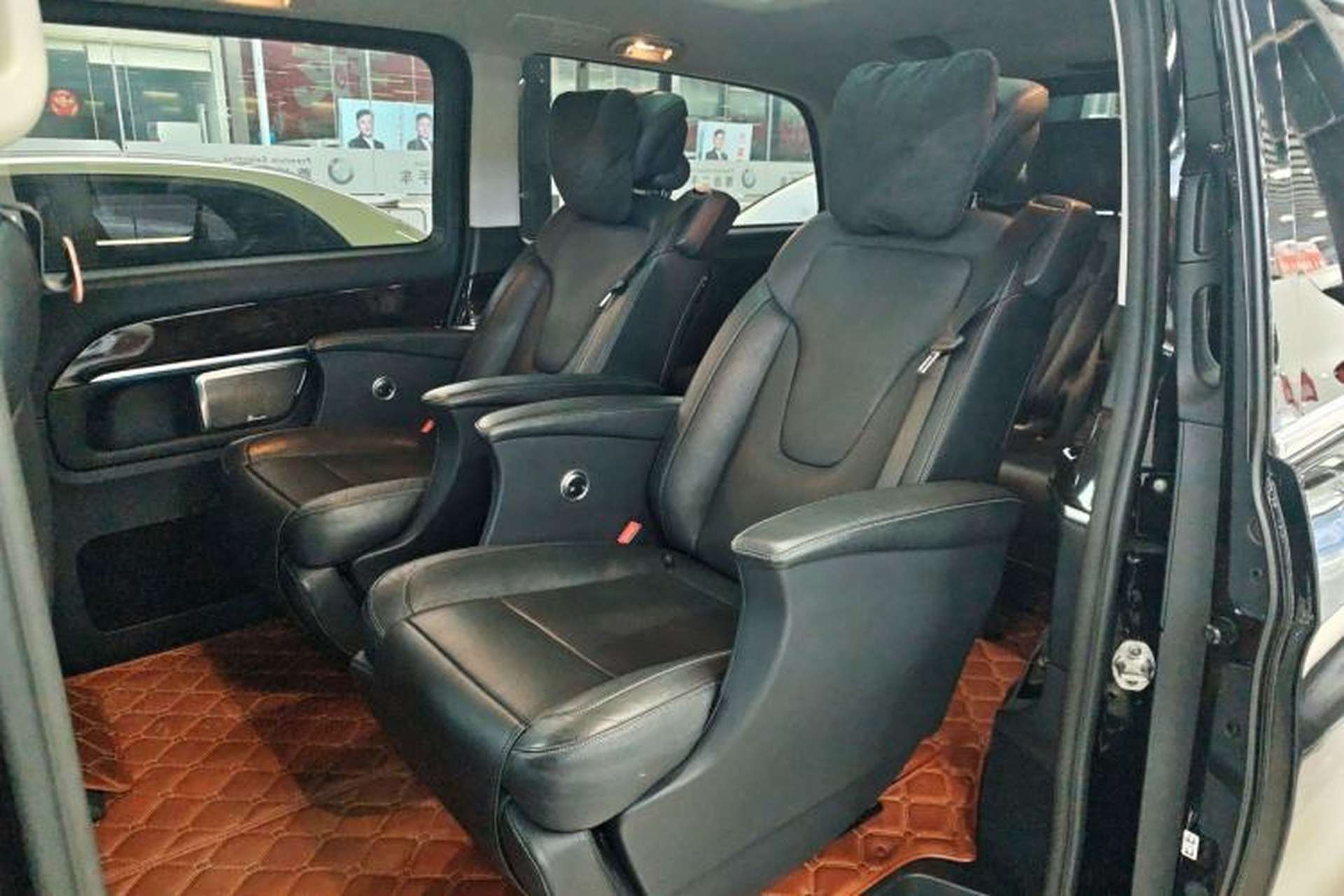 Used Mercedes-Benz V-Class 2018 V 260 L Prestige Extended Version China V Interior 4