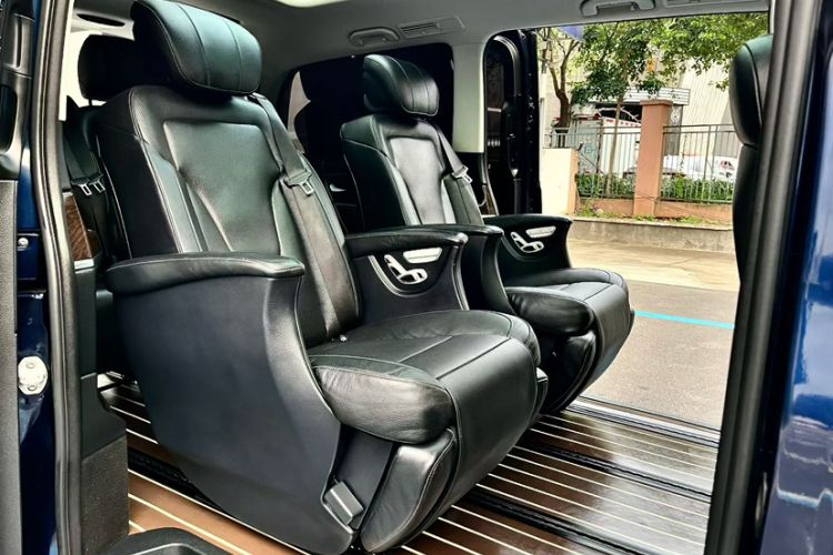 Used Mercedes-Benz V-Class 2018 V 260 Prestige Edition China V Interior 4