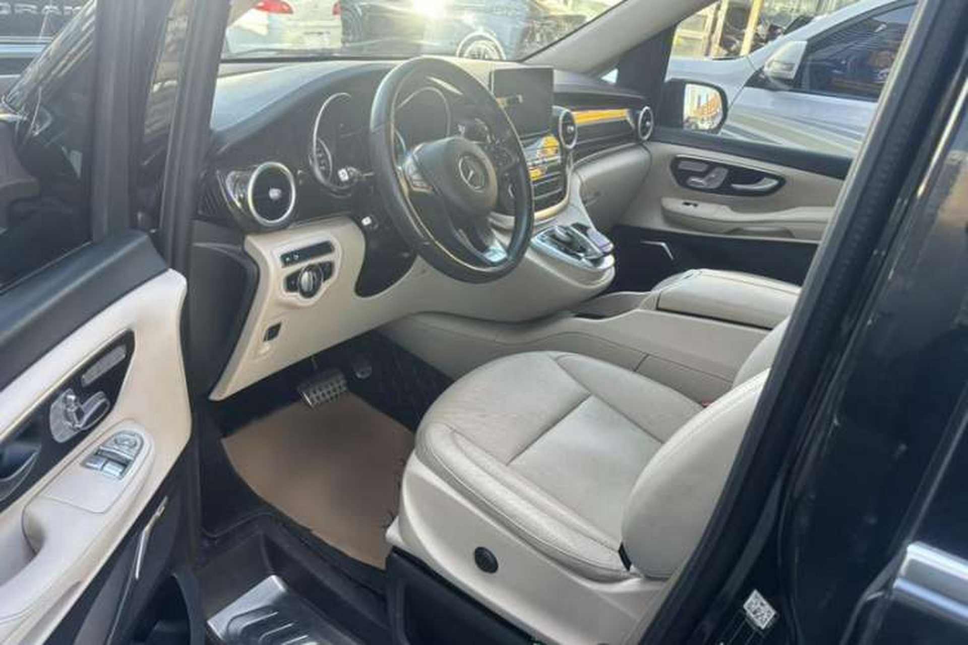 Used Mercedes-Benz V-Class 2018 V 260 L Prestige Extended Version China VI Interior 4