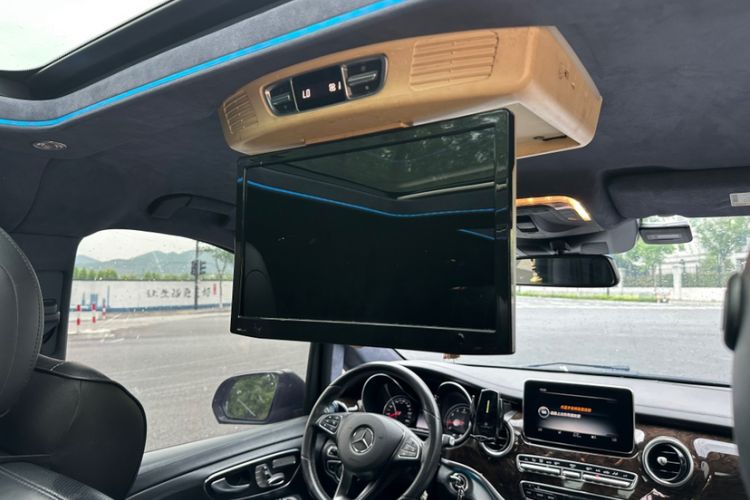 Used Mercedes-Benz V-Class 2018 V 260 L Prestige Extended Version China VI Interior 4