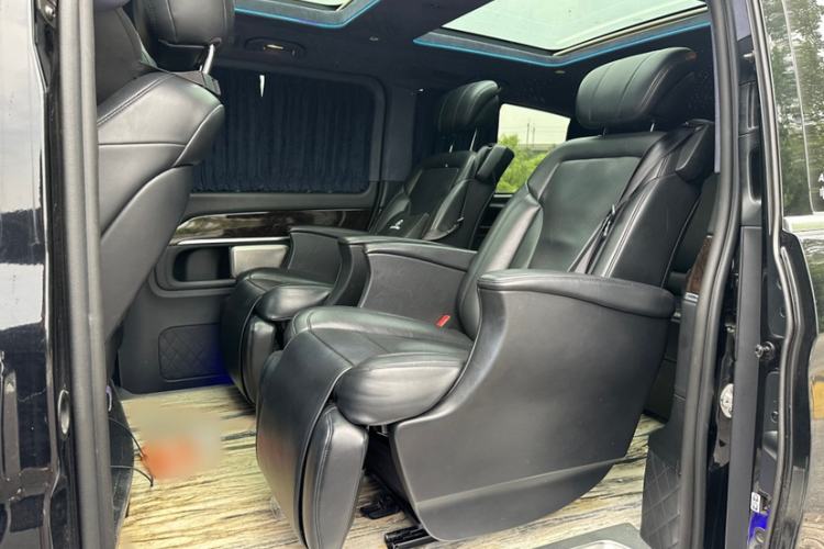 Used Mercedes-Benz V-Class 2018 V 260 L Prestige Extended Version China VI Interior 7