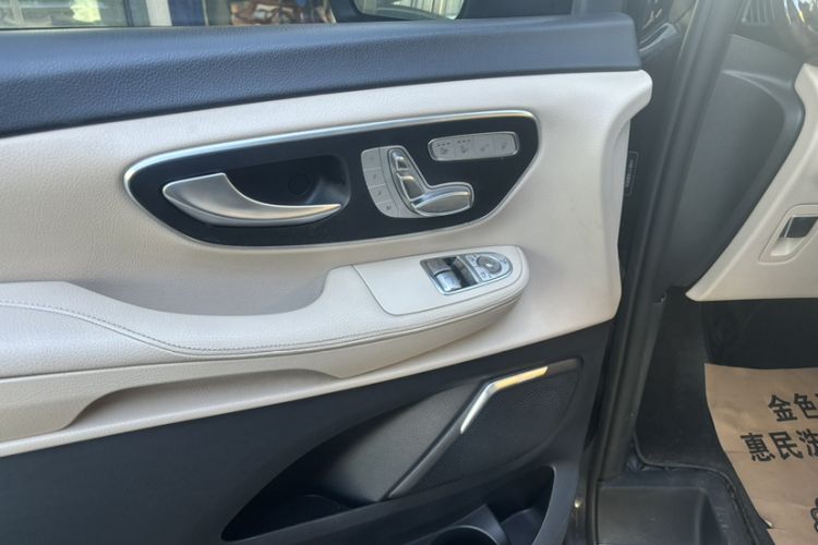 Used Mercedes-Benz V-Class 2018 V 260 L Prestige Extended Version China VI Interior 9