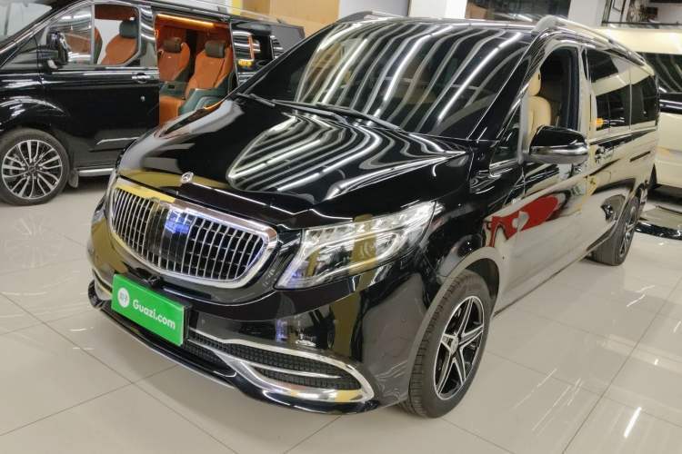 Used Mercedes-Benz V-Class 2018 V250 2.0T Extended Version 5.37 meters Middle East Edition Guazi used car, China used car export, Used car for sale, Used cars, Cheapest cars for sale