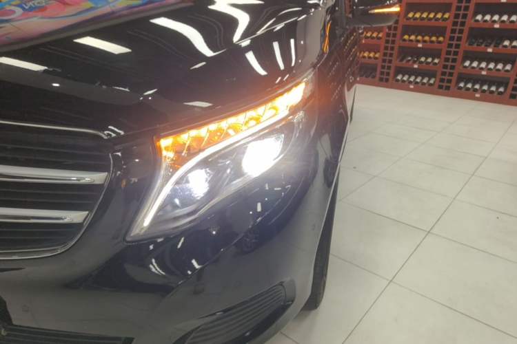 Used Mercedes-Benz V-Class 2018 V 260 Avantgarde Edition China V Left Front Headlight