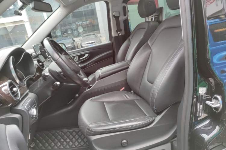 Used Mercedes-Benz V-Class 2018 V 260 Prestige Edition China VI Left Front Seat