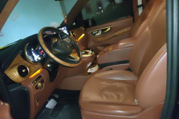 Used Mercedes-Benz V-Class  Left Front Seat