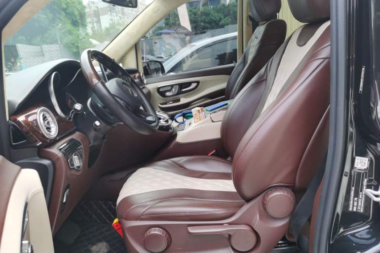 Used Mercedes-Benz V-Class  Left Front Seat
