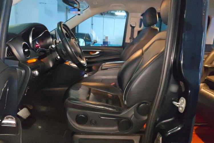 Used Mercedes-Benz V-Class 2018 V250 2.0T Middle East Version Left Front Seat