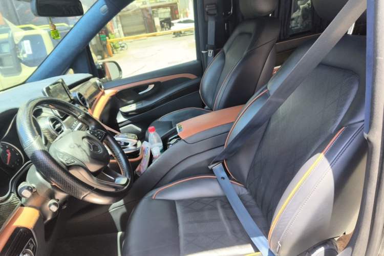 Used Mercedes-Benz V-Class  Left Front Seat