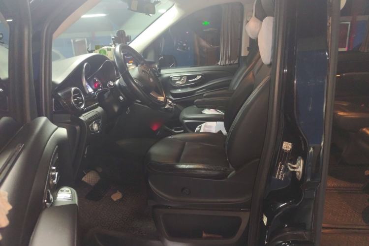 Used Mercedes-Benz V-Class 2018 V 260 Avantgarde Edition China VI Left Front Seat