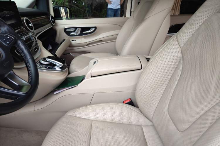 Used Mercedes-Benz V-Class 2018 V 260 L Prestige Extended Version China VI Left Front Seat