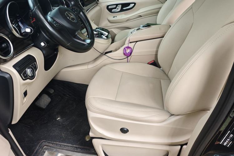 Used Mercedes-Benz V-Class 2018 V 260 Avantgarde Edition China VI Left Front Seat