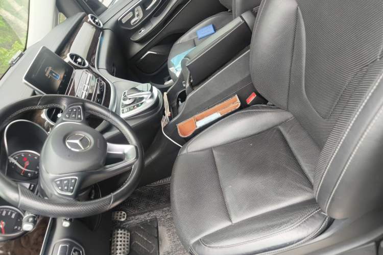 Used Mercedes-Benz V-Class 2018 V 260 Prestige Edition China VI Left Front Seat