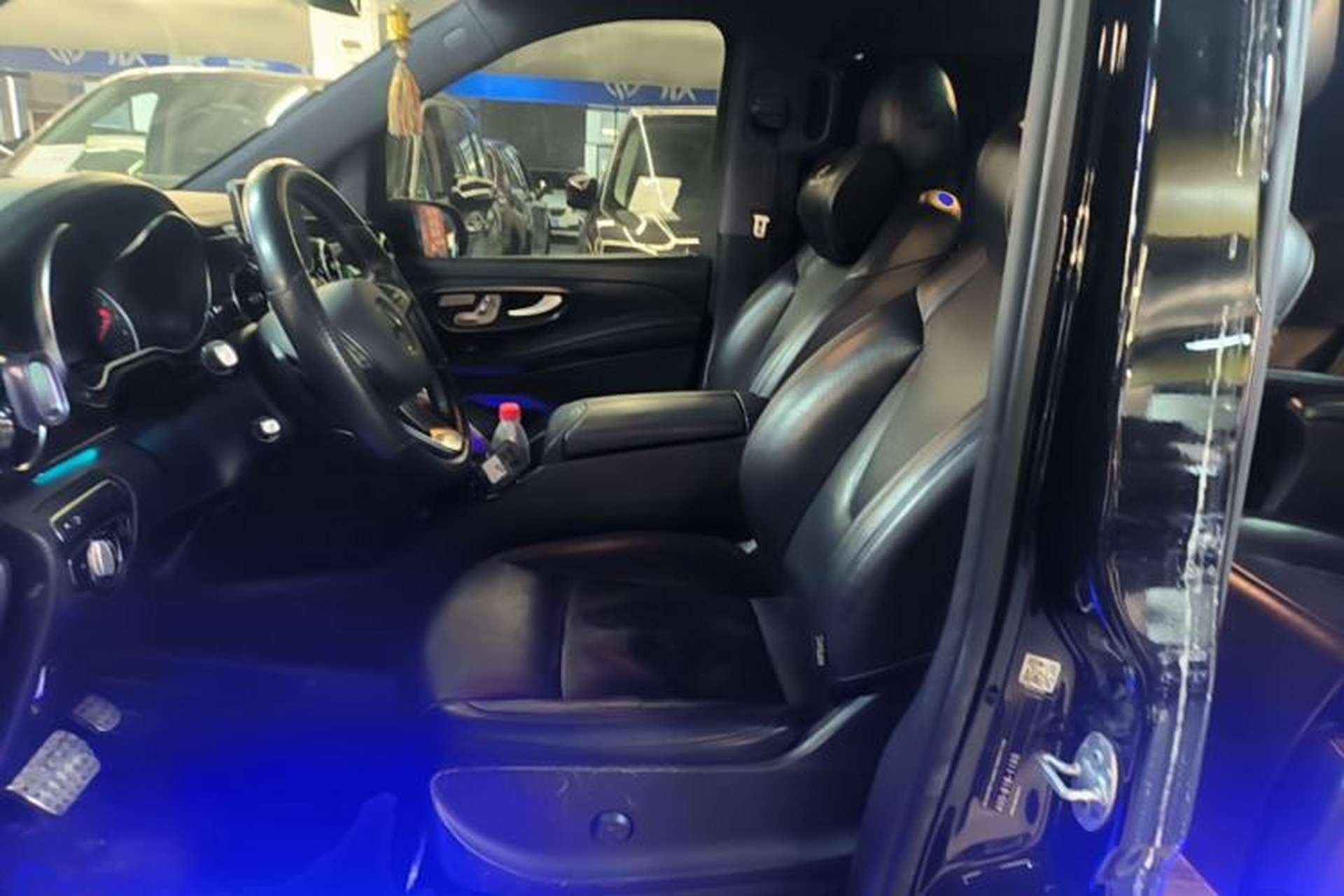 Used Mercedes-Benz V-Class 2018 V 260 L Prestige Extended Version China VI Left Front Seat