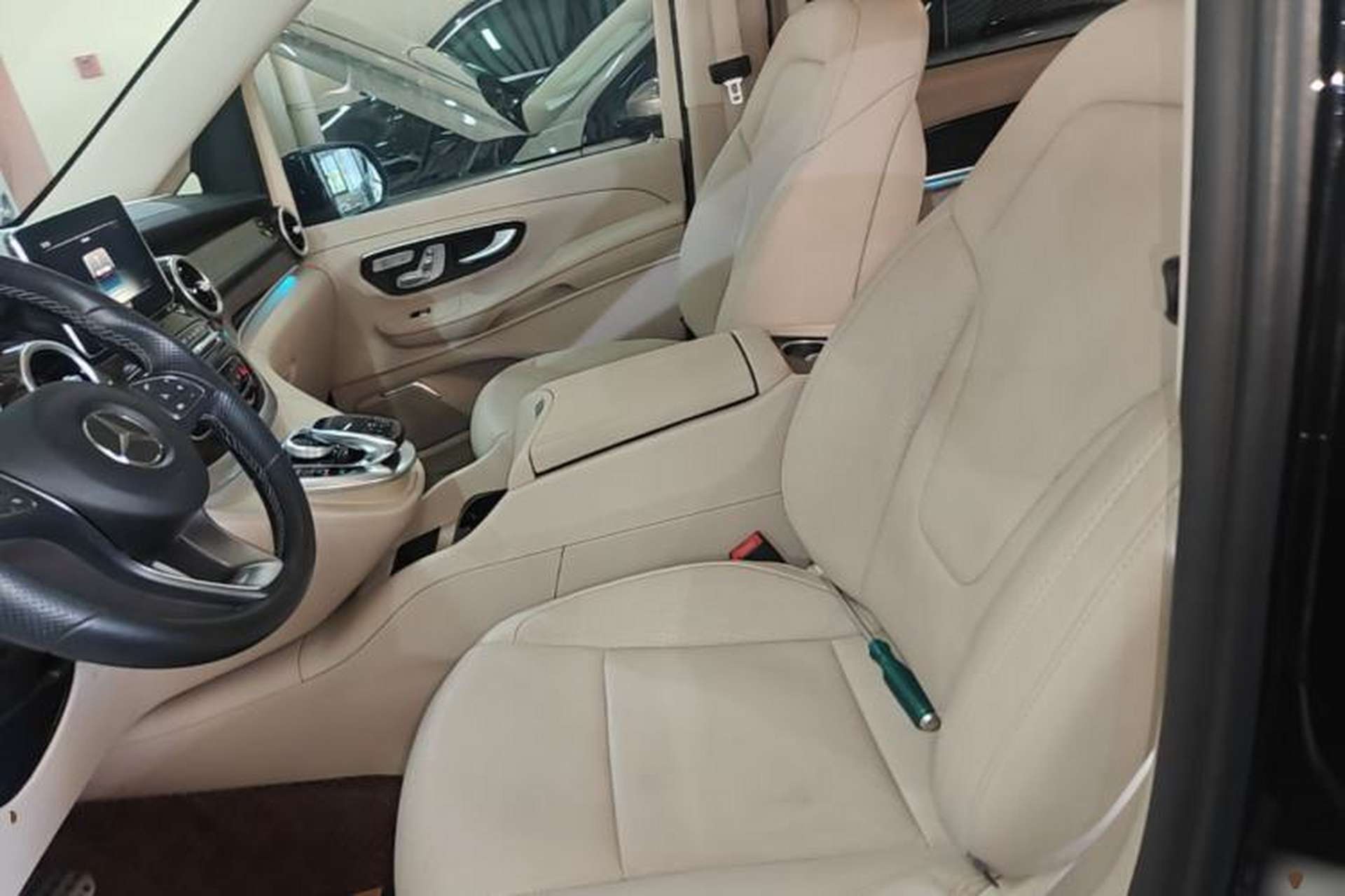 Used Mercedes-Benz V-Class 2018 V 260 L Prestige Extended Version China VI Left Front Seat