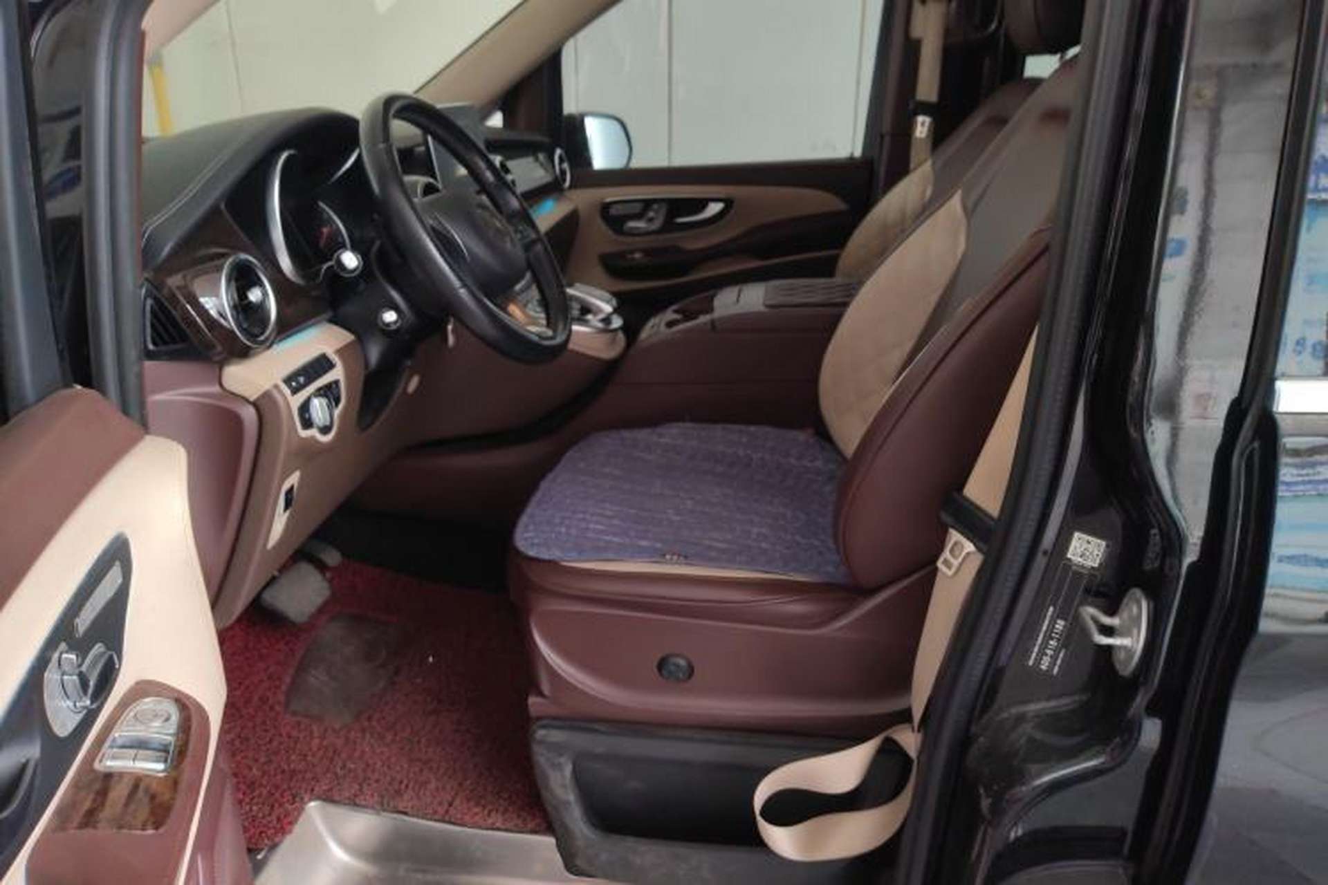 Used Mercedes-Benz V-Class  Left Front Seat