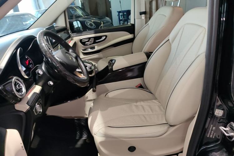 Used Mercedes-Benz V-Class 2018 V 260 Avantgarde Edition China VI Left Front Seat