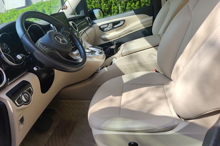 Used Mercedes-Benz V-Class 2018 V 260 Avantgarde Edition China VI Left Front Seat