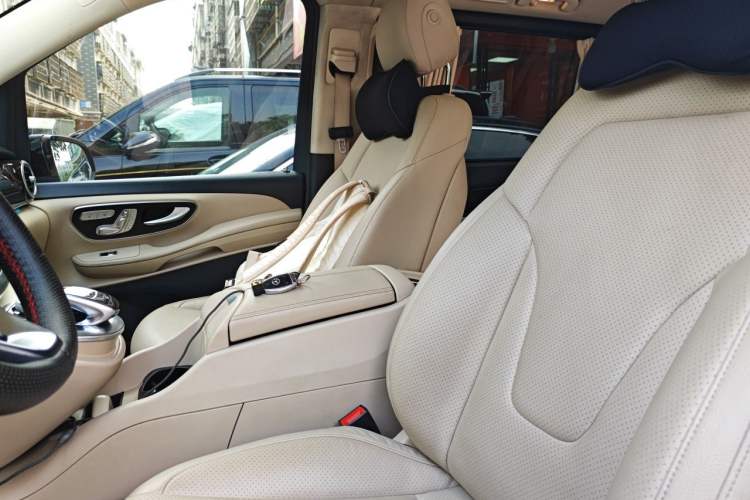 Used Mercedes-Benz V-Class 2018 V 260 Prestige Edition China VI Left Front Seat