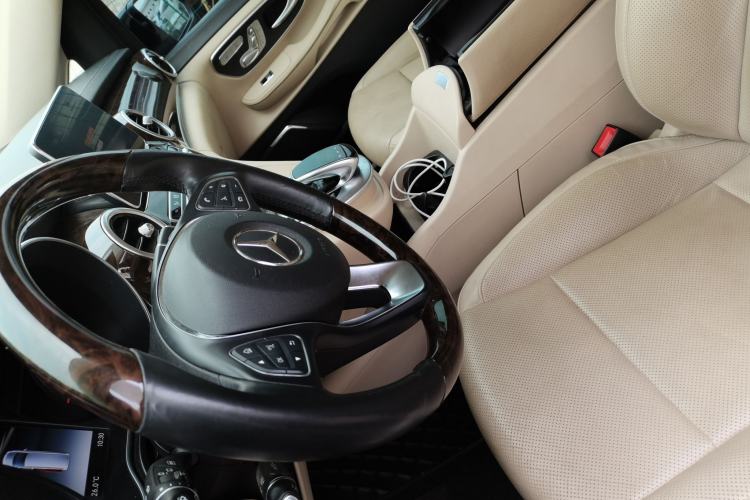 Used Mercedes-Benz V-Class 2018 V 260 Prestige Edition China VI Left Front Seat