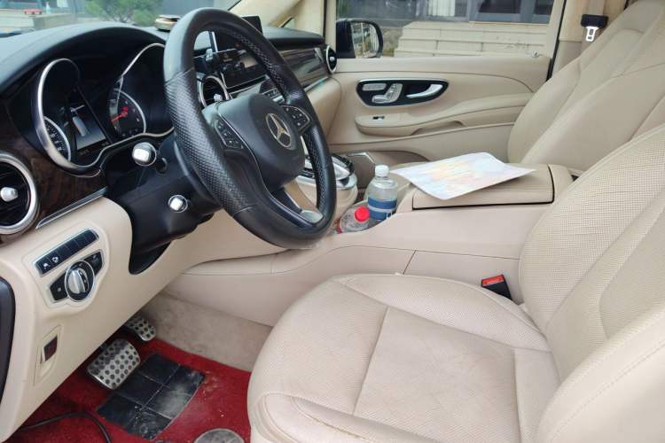 Used Mercedes-Benz V-Class 2018 V 260 Prestige Edition China VI Left Front Seat
