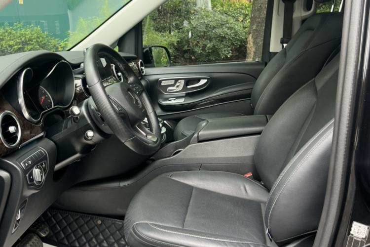 Used Mercedes-Benz V-Class 2018 V 260 Prestige Edition China VI Left Front Seat