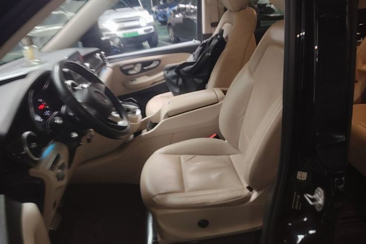 Used Mercedes-Benz V-Class 2018 V 260 Prestige Edition China VI Left Front Seat