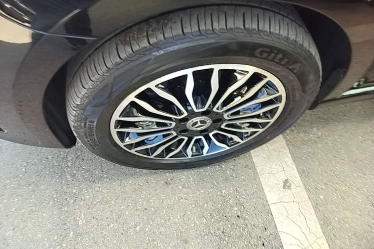 Used Mercedes-Benz V-Class 2018 V 260 L Prestige Extended Version China VI Left Front Wheel Hub