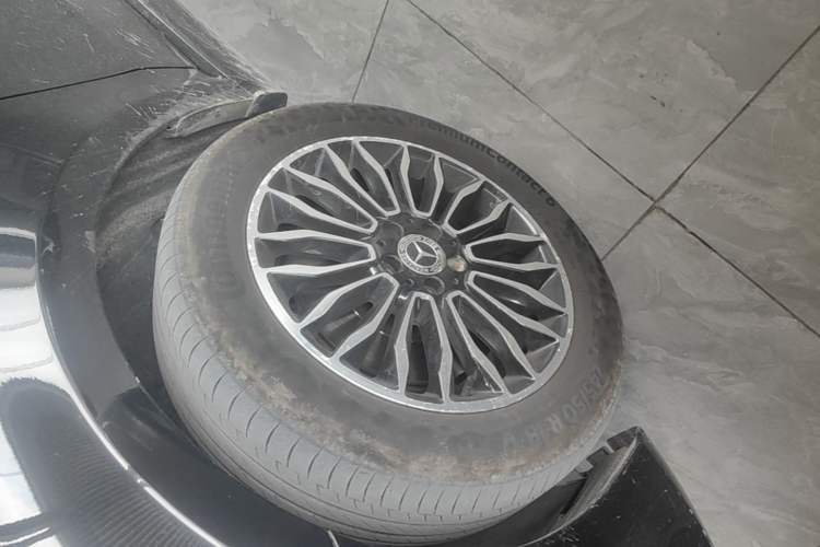 Used Mercedes-Benz V-Class 2018 V 260 Prestige Edition China VI Left Front Wheel Hub