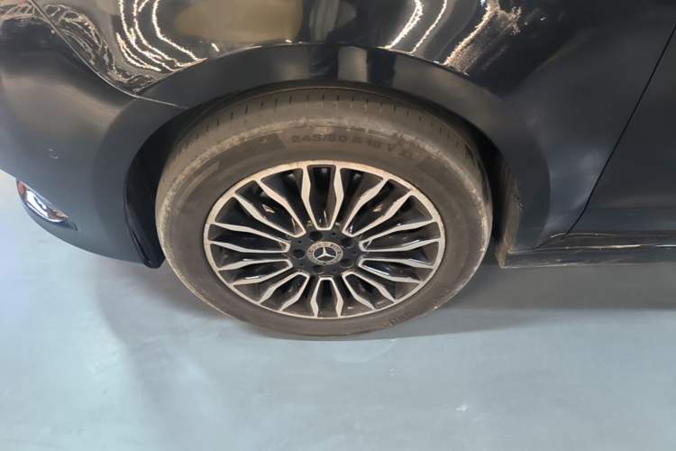 Used Mercedes-Benz V-Class 2018 V 260 L Prestige Extended Version China VI Left Front Wheel Hub