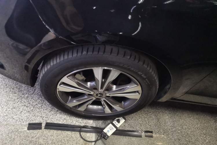Used Mercedes-Benz V-Class 2018 V 260 Avantgarde Edition China V Left Front Wheel Hub