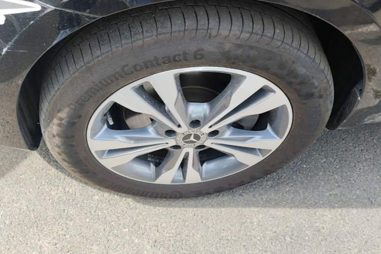 Used Mercedes-Benz V-Class 2018 V 260 Avantgarde Edition China V Left Front Wheel Hub