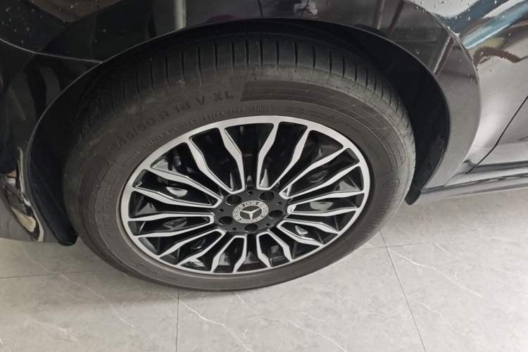 Used Mercedes-Benz V-Class 2018 V 260 L Prestige Extended Version China VI Left Front Wheel Hub