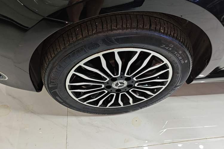 Used Mercedes-Benz V-Class 2018 V 260 Prestige Edition China V Left Front Wheel Hub