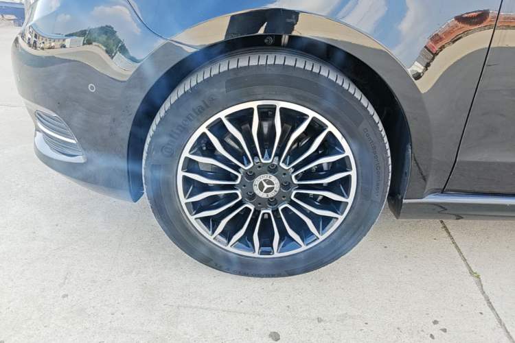 Used Mercedes-Benz V-Class 2018 V 260 L Prestige Extended Version China VI Left Front Wheel Hub