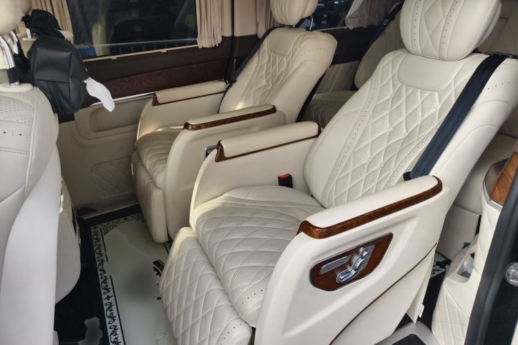 Used Mercedes-Benz V-Class 2018 V 260 L Prestige Extended Version China VI Left Rear Seat