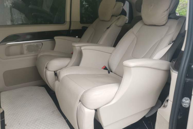 Used Mercedes-Benz V-Class 2018 V 260 L Prestige Extended Version China VI Left Rear Seat