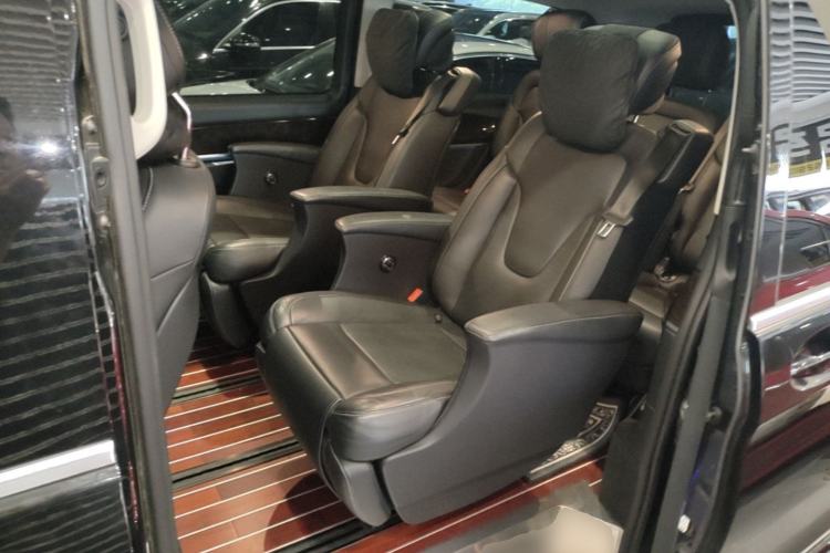 Used Mercedes-Benz V-Class 2018 V 260 L Prestige Extended Version China VI Left Rear Seat
