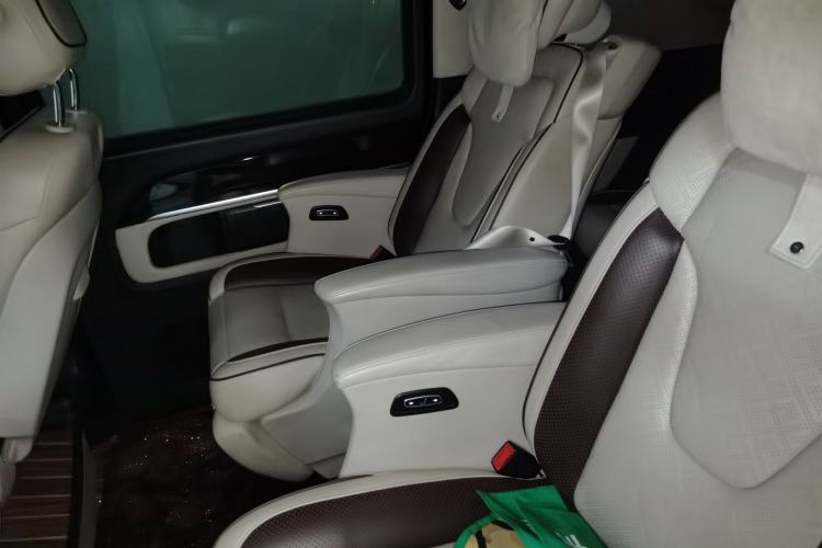 Used Mercedes-Benz V-Class 2018 V 260 L Prestige Extended Version China VI Left Rear Seat