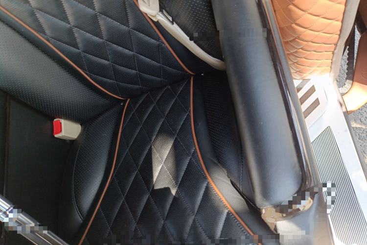 Used Mercedes-Benz V-Class 2018 V 260 Avantgarde Edition China VI Left Rear Seat
