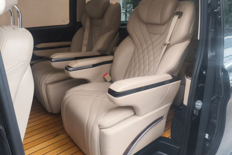Used Mercedes-Benz V-Class 2018 V 260 L Prestige Extended Version China VI Left Rear Seat