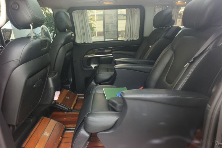 Used Mercedes-Benz V-Class 2018 V 260 Prestige Edition China V Left Rear Seat